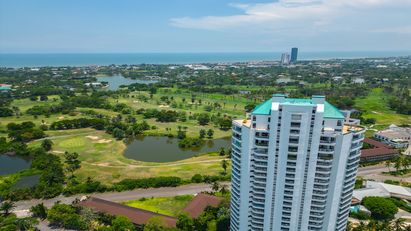 Panya Resort / Crystal Bay (บางละมุง)